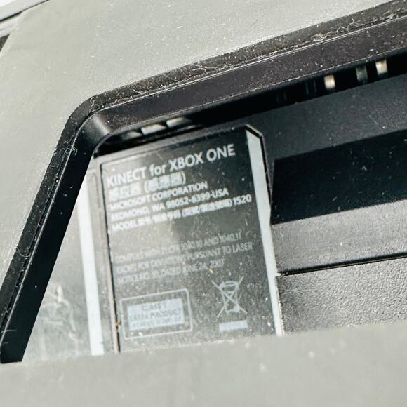 KINECT for XBOX One Model 1520 Mootion Sensor Bar Camera Video Gaming - Picture 6 of 7